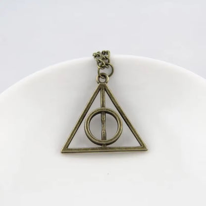 Harries Potters Movie Peripherals Necklace Retro Snitch Deathly Hallows 943Resurrection Copper Coin Jewelry Accessories Gifts